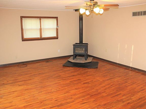 2nd image of 2304 N Apple Ln