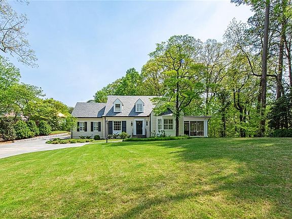 3rd image of 2785 Arden Rd NW