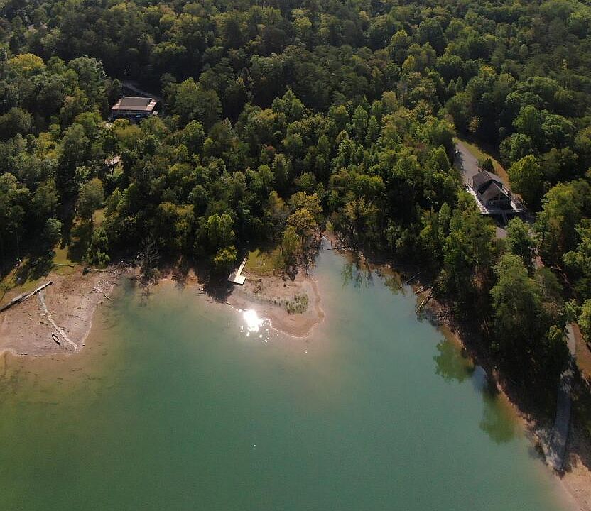 1st image of Lake Ln