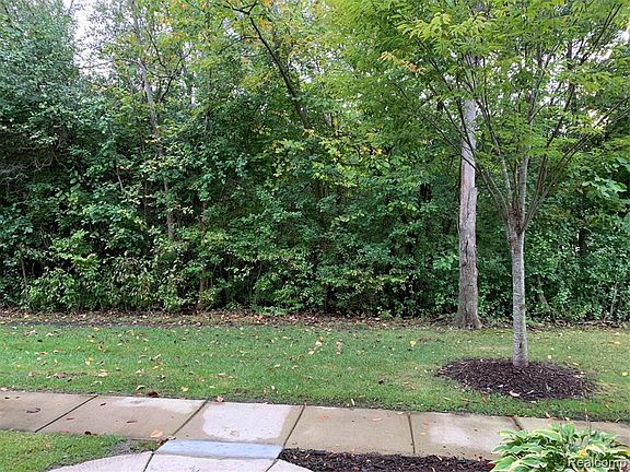 4th image of 3986 Radcliff Dr #150