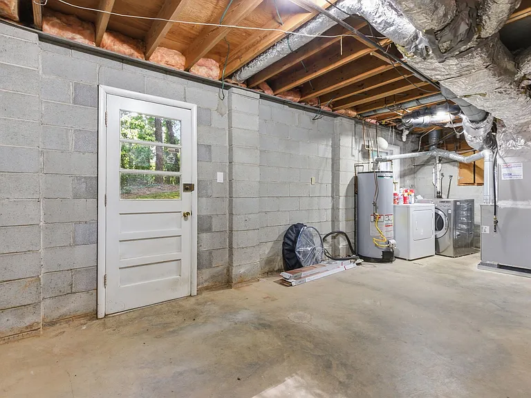 2722 Frontier Ct — Photo 21