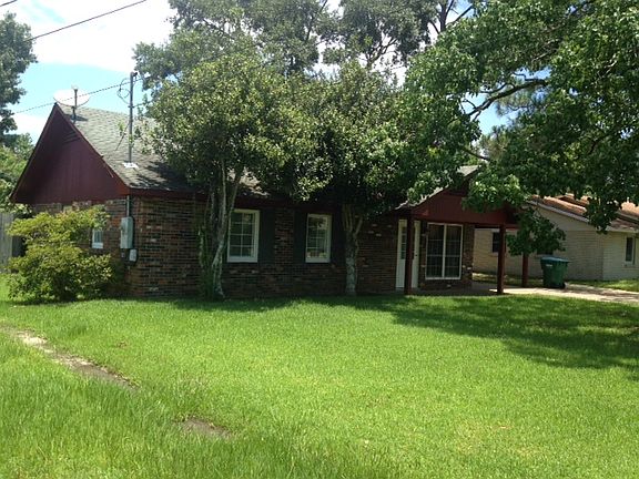 3rd image of 408 McGuire Cir