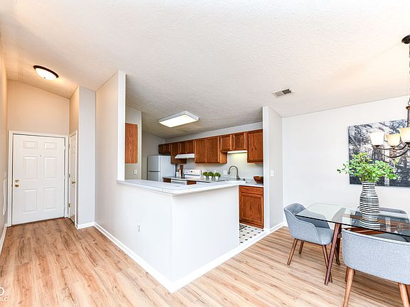2nd image of 211 Faulkner Ct APT 207