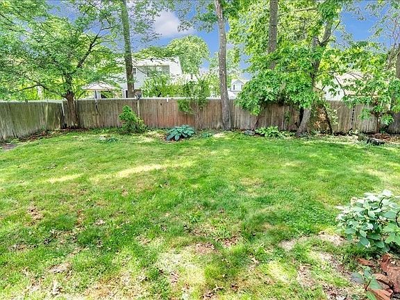 2nd image of 42 Ranch Dr