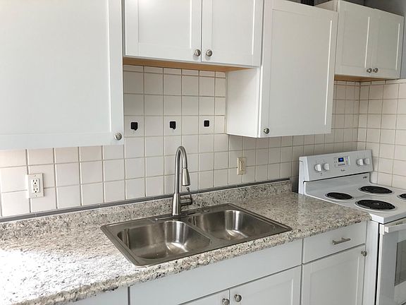 Bright kitchen