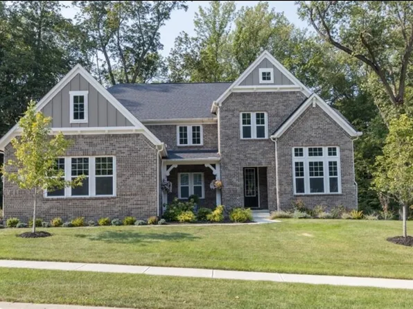 5146 Oak Ridge Trl, Columbus, IN 47201