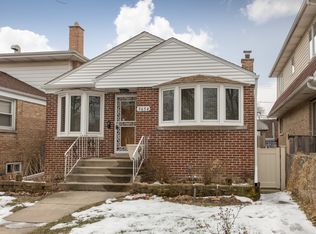 3654 N Pacific Ave, Chicago, IL