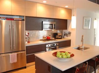 323 W 2nd St #3, South Boston, MA 02127