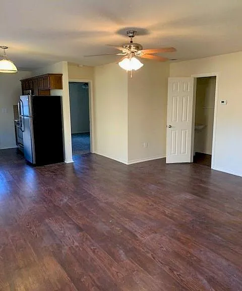 714 Parkplace Rdg — Photo 4
