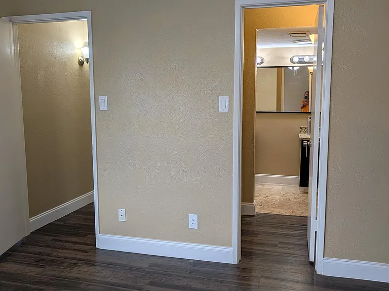 4423 Chapman St #2 — Photo 15