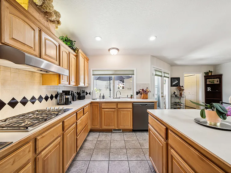 5932 W Ashville Ln — Photo 7