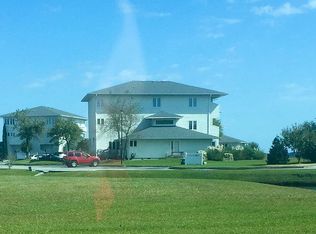 800 Country Club Rd APT 52, Morehead City, NC 28557