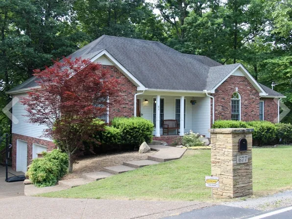 677 Lone Oak Dr, Pegram, TN 37143