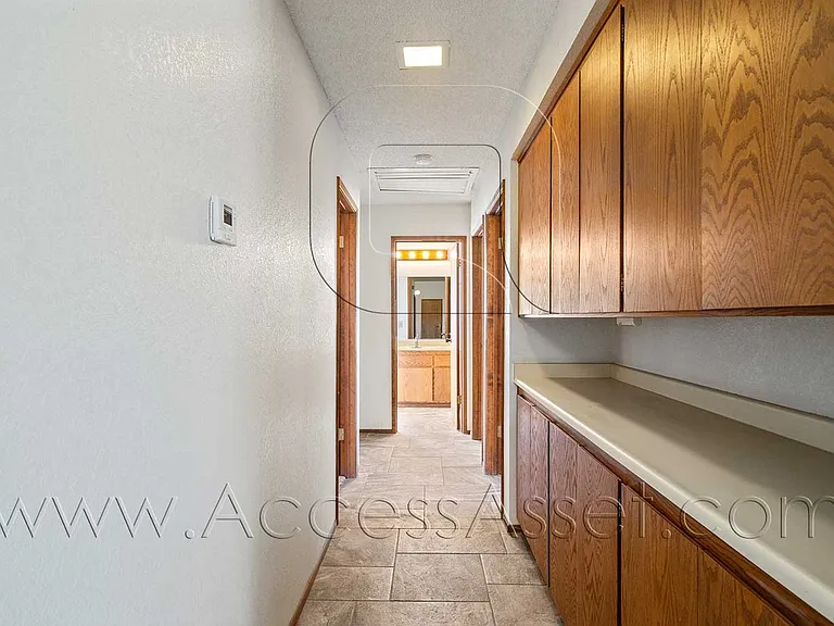 21825 Canyon Dr — Photo 9