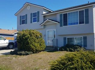 1014 Christopher Ln, Pasco, WA 99301