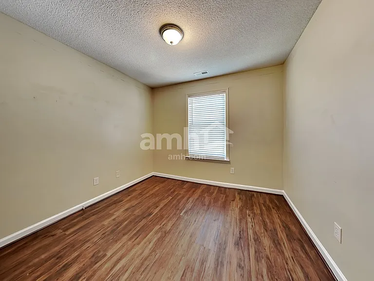 209 Kindlewood Dr — Photo 17