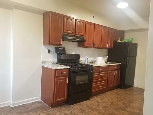 Rented by Paragon Real Estate Corporation | media 22
