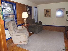 3rd image of 1618 Quevado St