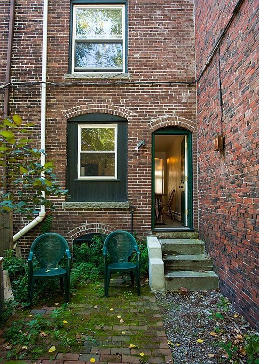 1st image of 68 Hammond St