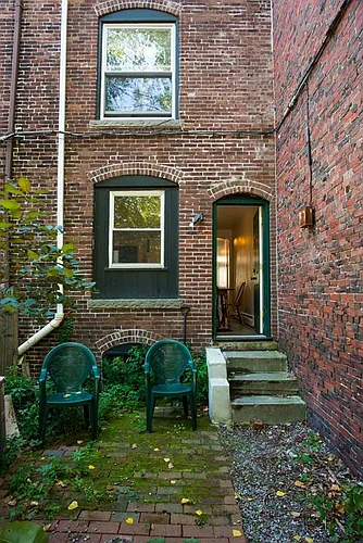 68 Hammond St Photo 1