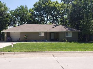 237 Ridge Dr APT A, Manhattan, KS 66502