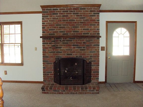 4th image of 342 Golfview Dr