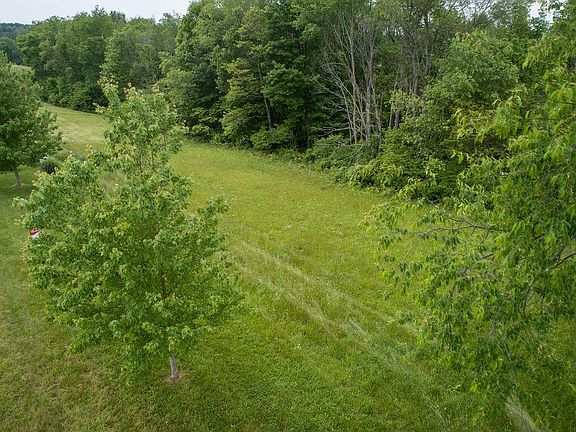 3rd image of 108 Orchard Wood Path