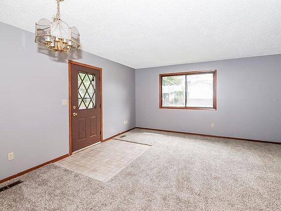 2nd image of 2512 Brookdale Ln