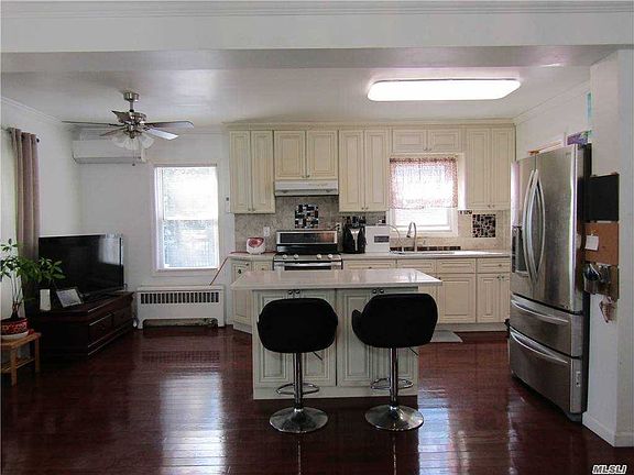 4th image of 33 Pearl St