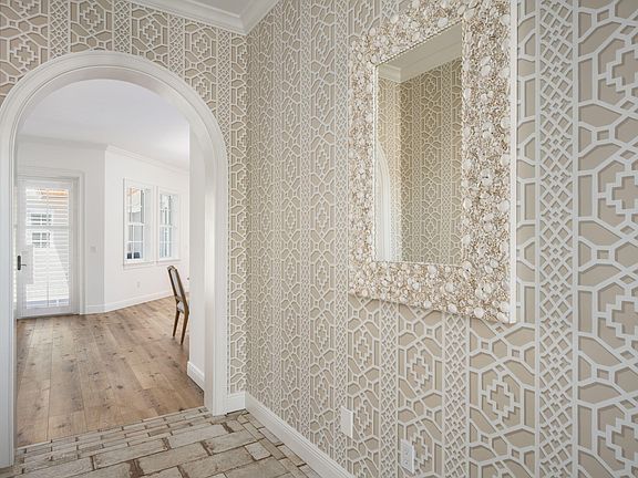 5th image of 40 White Orchid Way