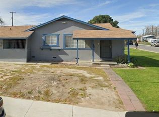 2901 S K St, Bakersfield, CA 93304