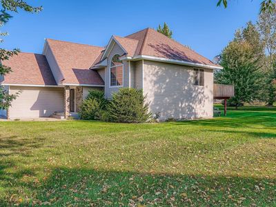 38125 Fieldstone Dr, North Branch, MN, 55056