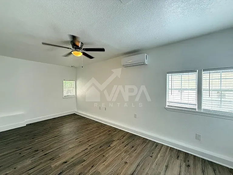4847 Featherock — Photo 11
