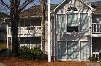 1st image of 803 Countryside Ln SE