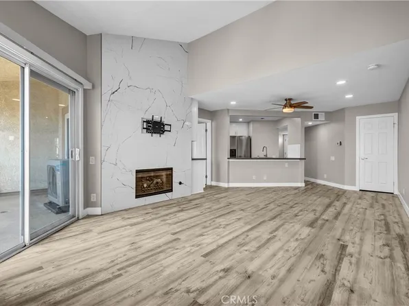 3605 E Anaheim St Unit 420, Long Beach, CA 90804