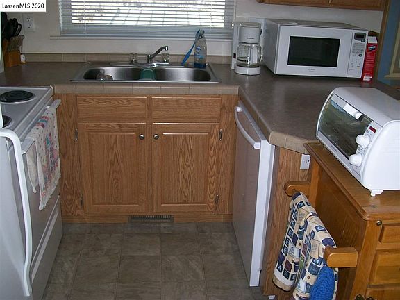 5th image of 686-895 Acorn Way