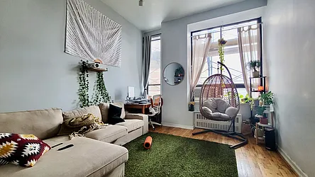 Rented by Julien Aractingi, LREB