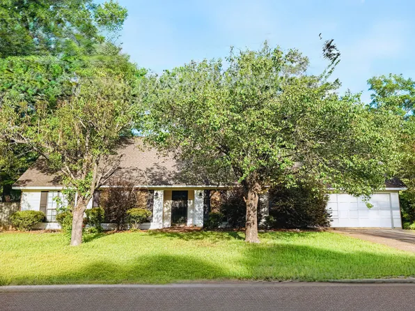 48 Watling Way, Columbus, MS 39705