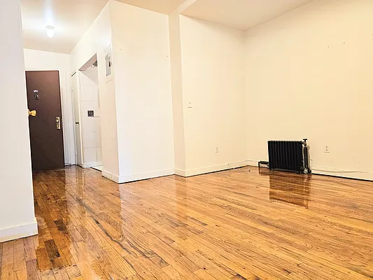 Rented by Virtual Real Estate | media 21