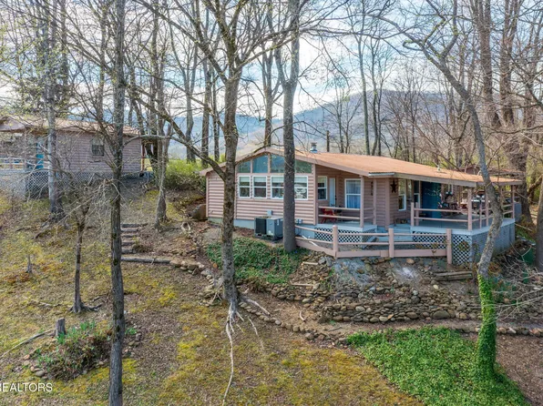 3358 Cosby Hwy, Cosby, TN 37722
