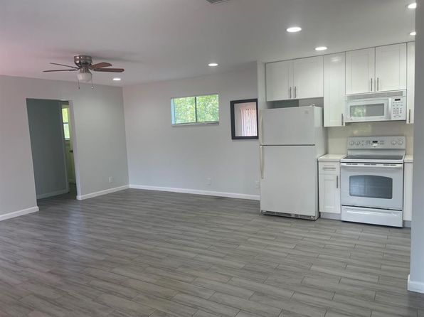 11 Crossings Cir APT E