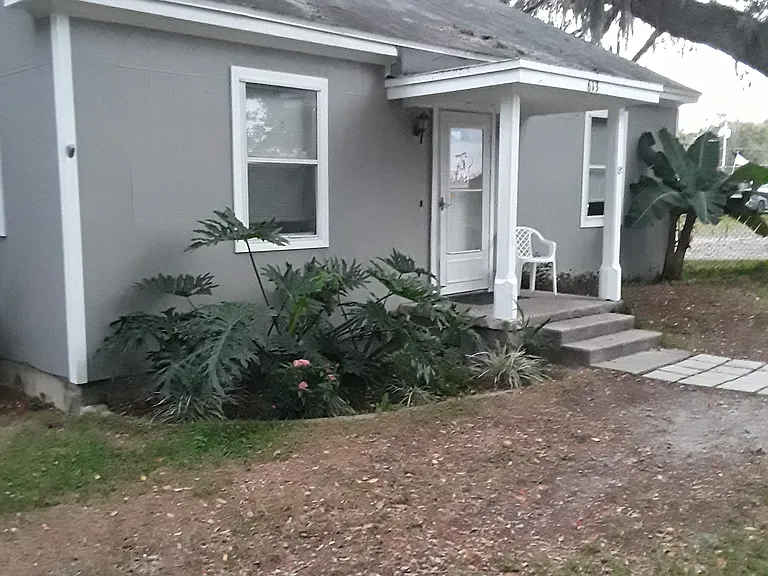 613 Shepard Ave — Photo 3