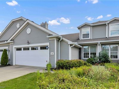 574 Hyannis Port Cir, Avon Lake, OH, 44012