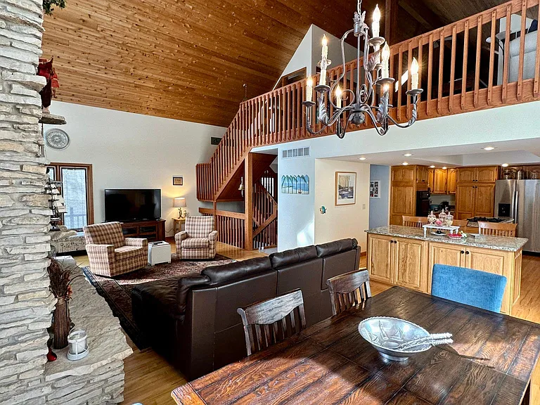 4106 W Lake Shore Dr — Photo 4