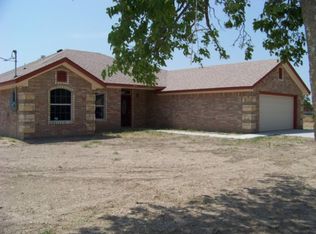 211 Barton Ln, Gatesville, TX 76528