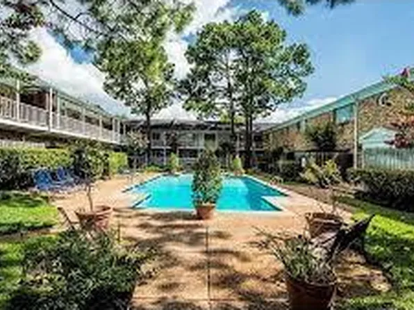 4040 San Felipe St APT 106, Houston, TX 77027