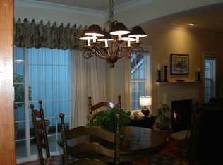 3395 Lake Glenn Dr, Eugene, OR 97408