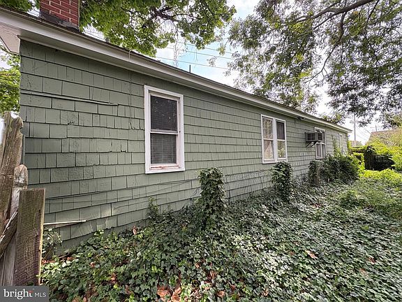 4th image of 108 Wilson St