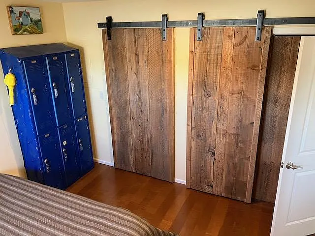 walk in closet