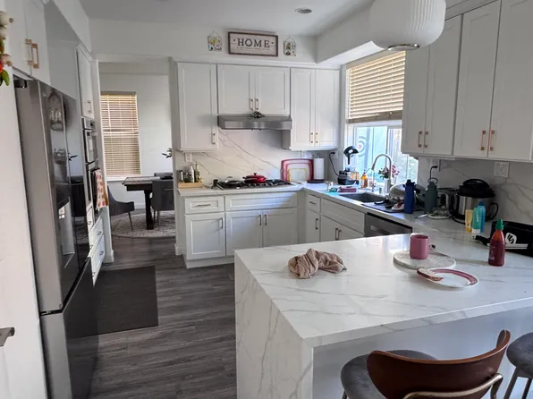 2012 Gossamer Ave, Redwood City, CA 94065